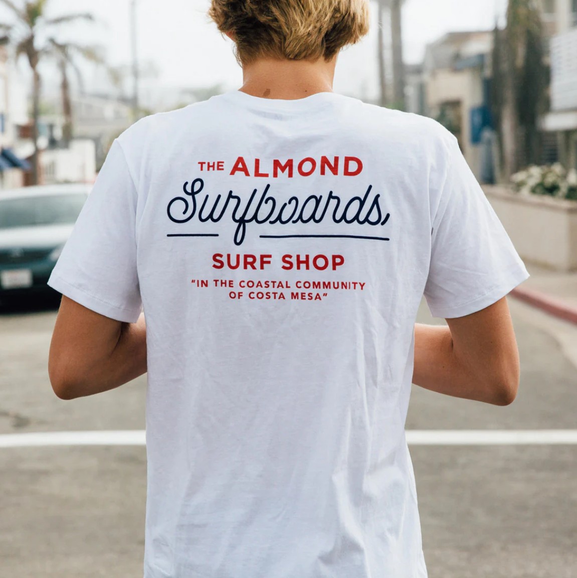 Almond 알몬드 Surf Shop Tee White 티셔츠